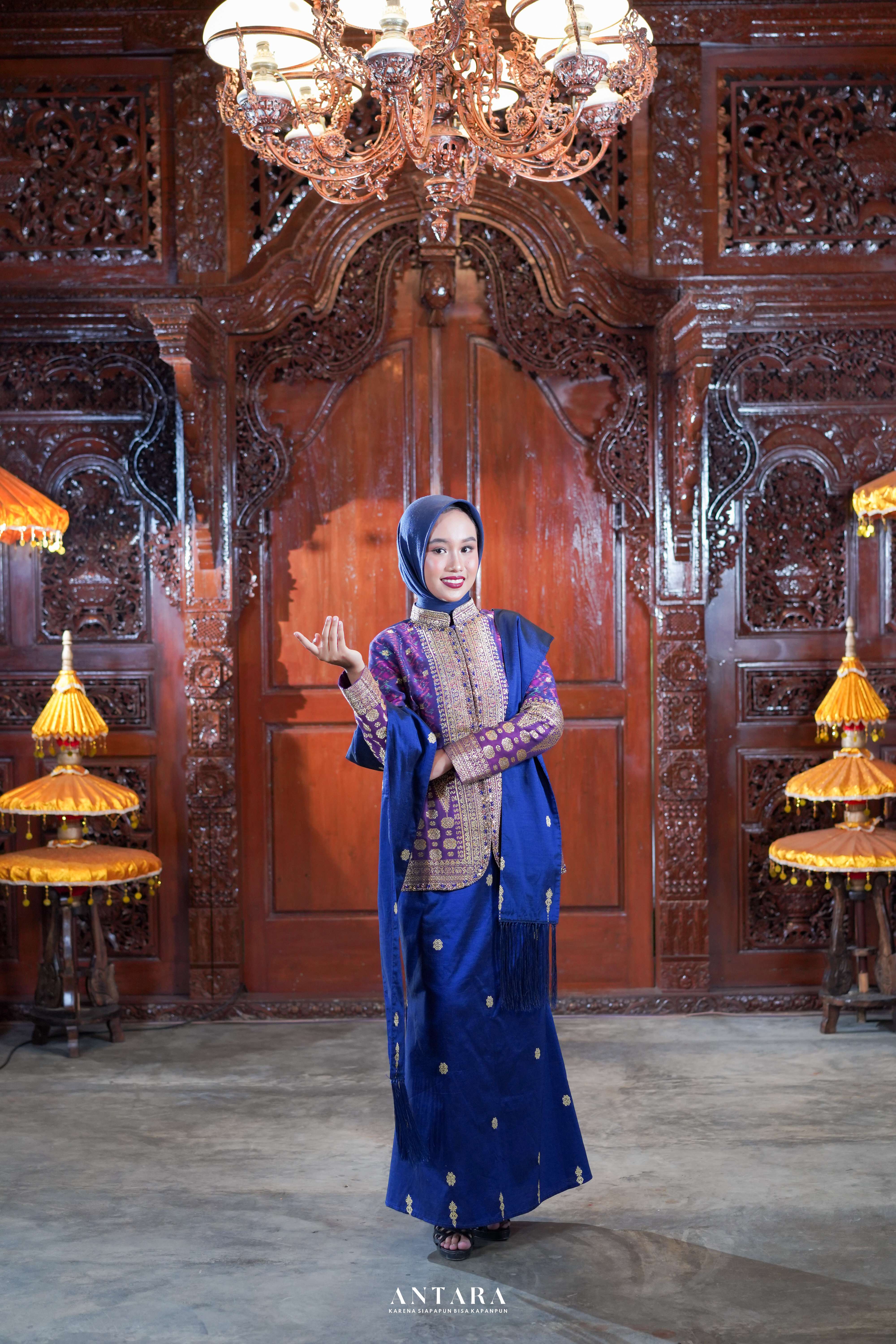 SITI NABILA